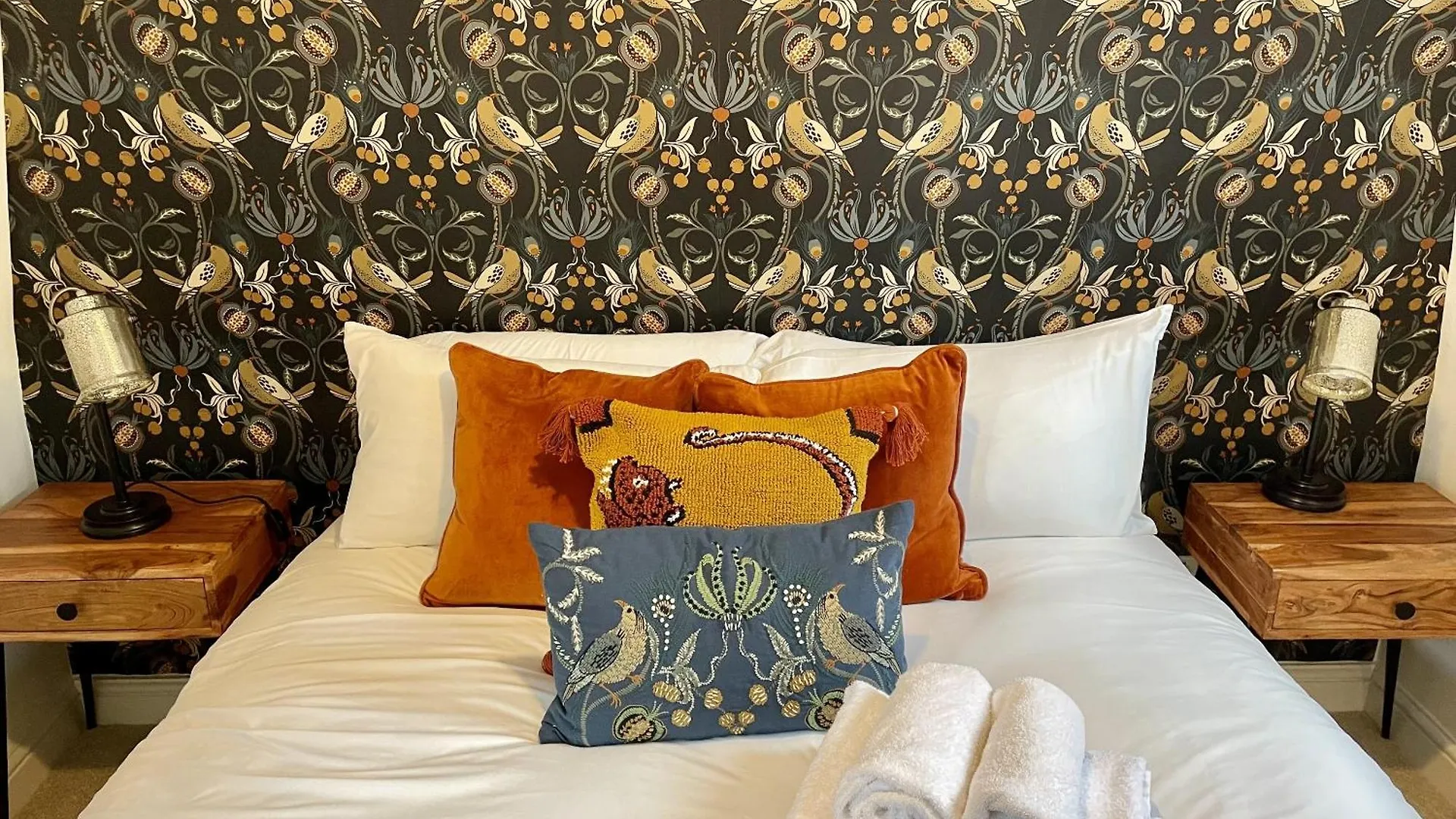 Cosy Oasis In The Heart Of Clifton Village Bristol Lejlighed